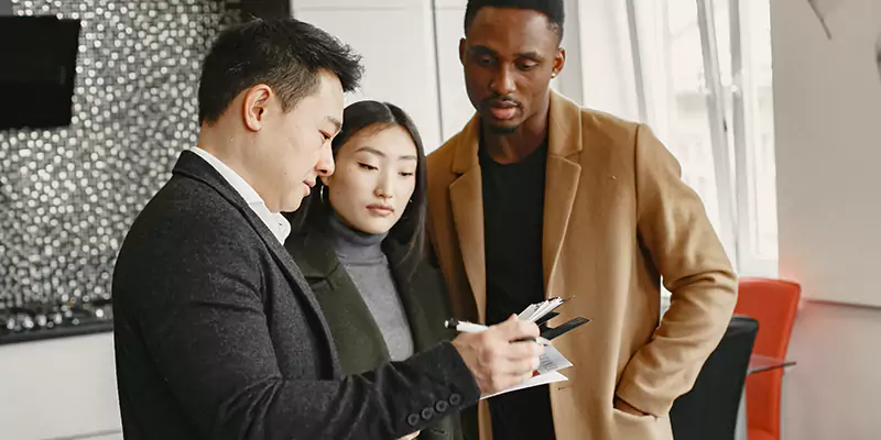 Why Choose Us for Your US Investment Residency Fast Track Services in China?